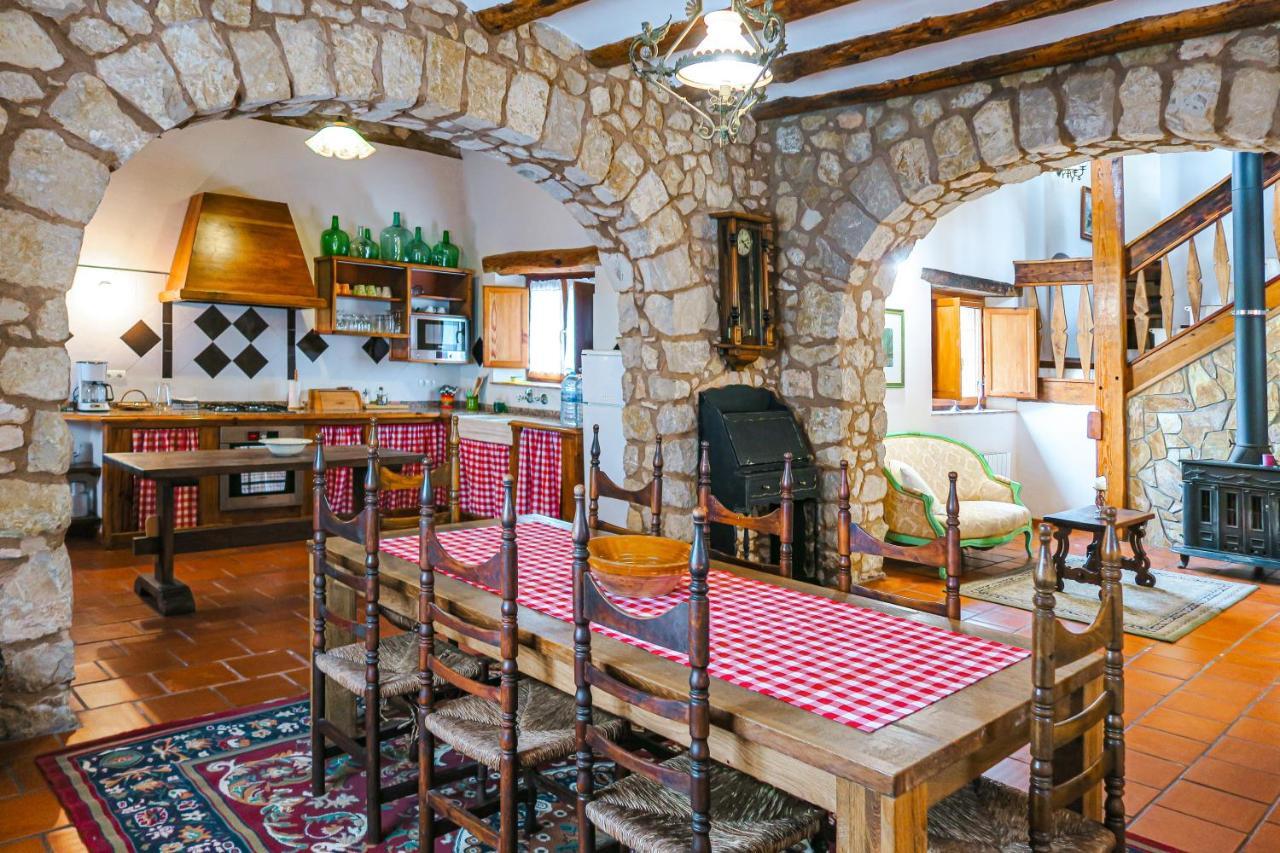 Masia Pou De La Vinya Sitges Exteriér fotografie
