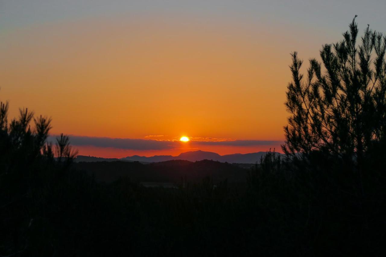 Masia Pou De La Vinya Sitges Exteriér fotografie